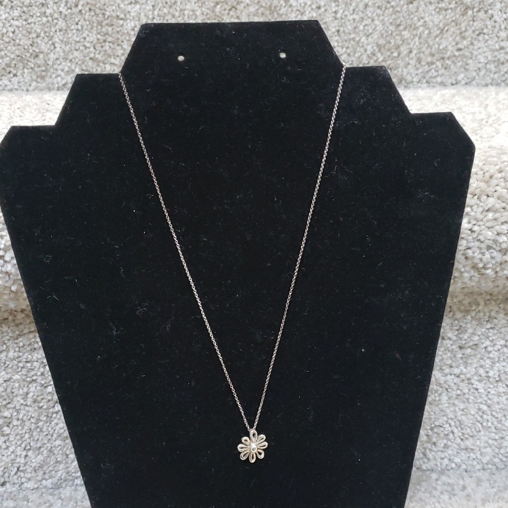 Elegant Silver Tiffany And Co Flower Pendant Necklace Authentic